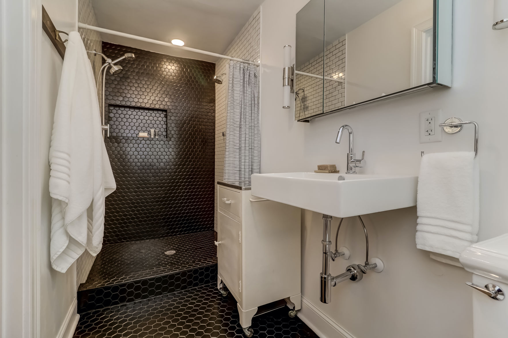 5017 N Rhett MB